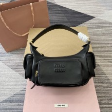 미우미우 모터사이클 백 (해외배송)