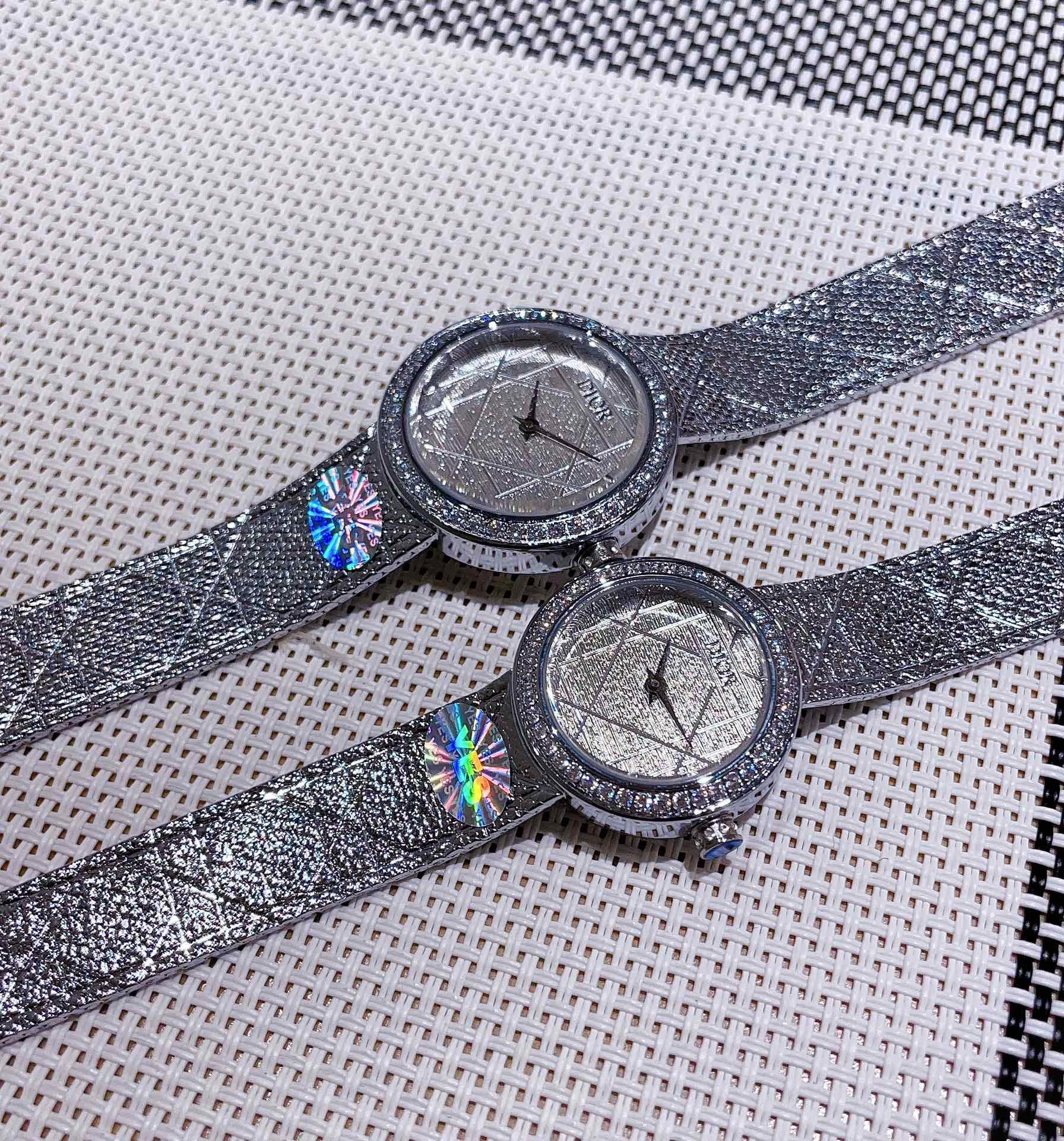 디올 La D de Dior 시계 (해외배송)