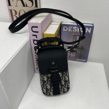 디올 미니 새들 크로스백 (국내배송)