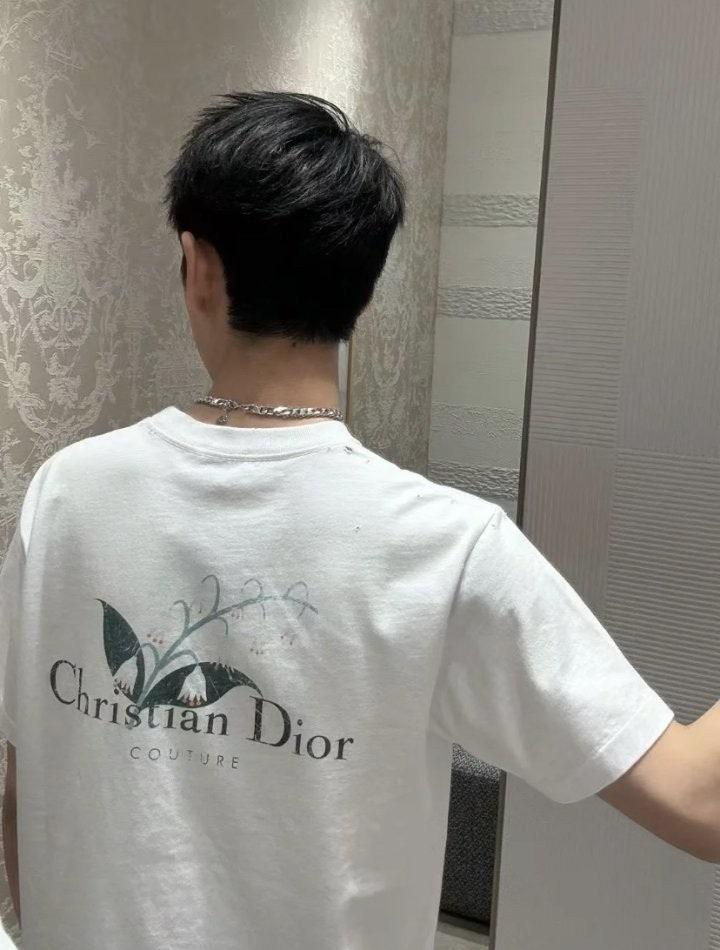 디올 은방울꽃 티셔츠 (국내배송)