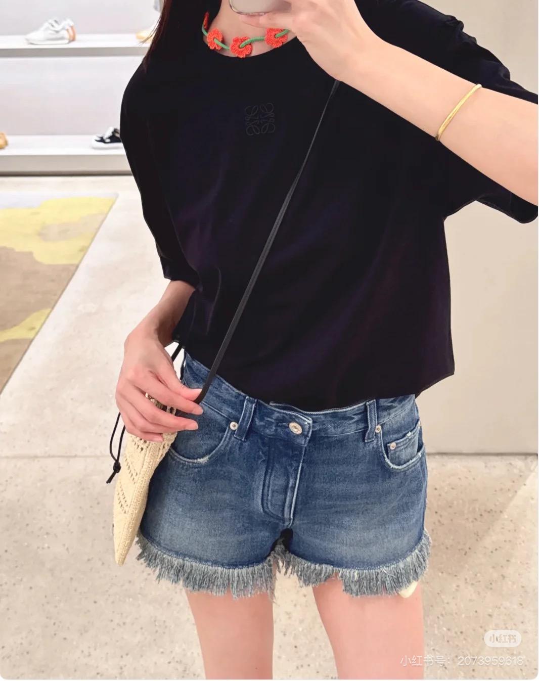 로에베 25SS 칼라리스 자수 로고 반팔 (정품급 해외배송)