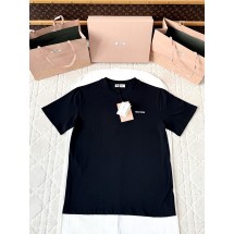 미우미우 25SS 슬로건 자수 로고 반팔 (정품급 해외배송)
