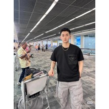 프라다 지퍼 포켓 신상 반팔 (해외배송)