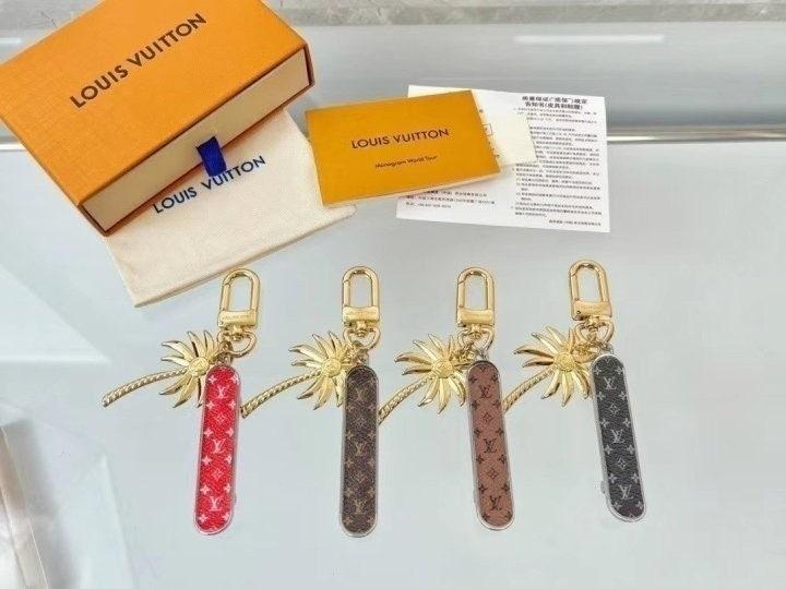 루이비통 L.V 보드 키링&참 (국내배송)