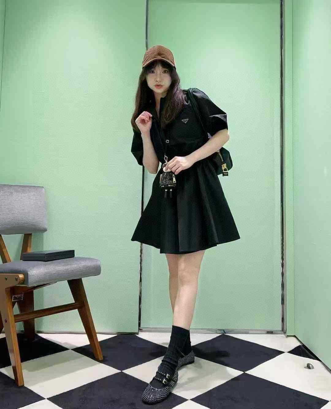 프라다 반팔 드레스 (해외배송)