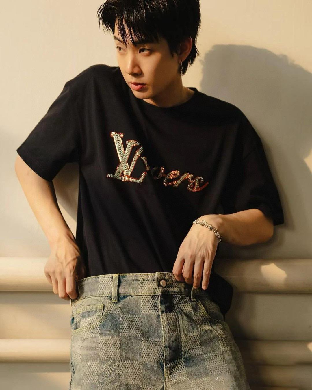 루이비통 24SS 레터 반팔 (해외배송)