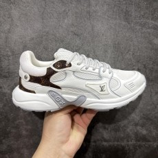 루이비통 로우탑 슈즈  (해외배송)