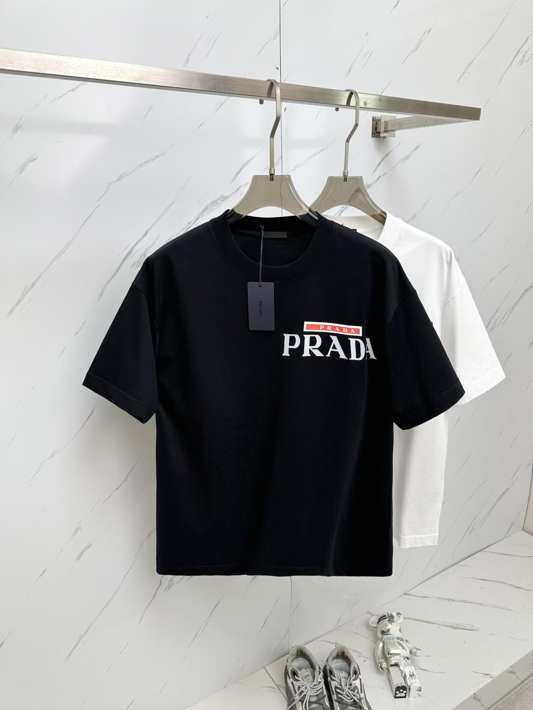 프라다 라운드넥 반팔 (해외배송)