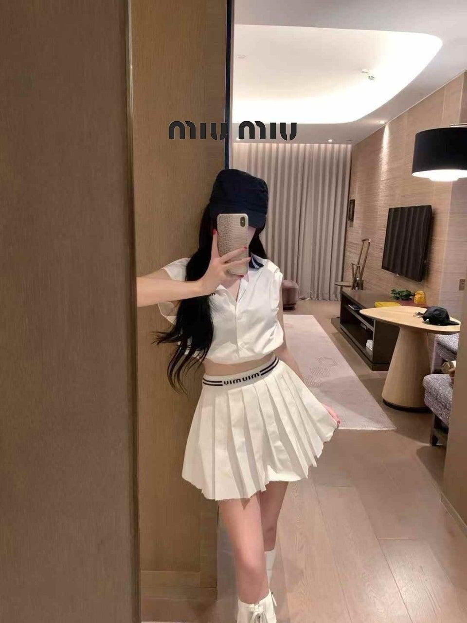 미우미우 카라 레터링 셔츠 +치마 세트 (국내배송)