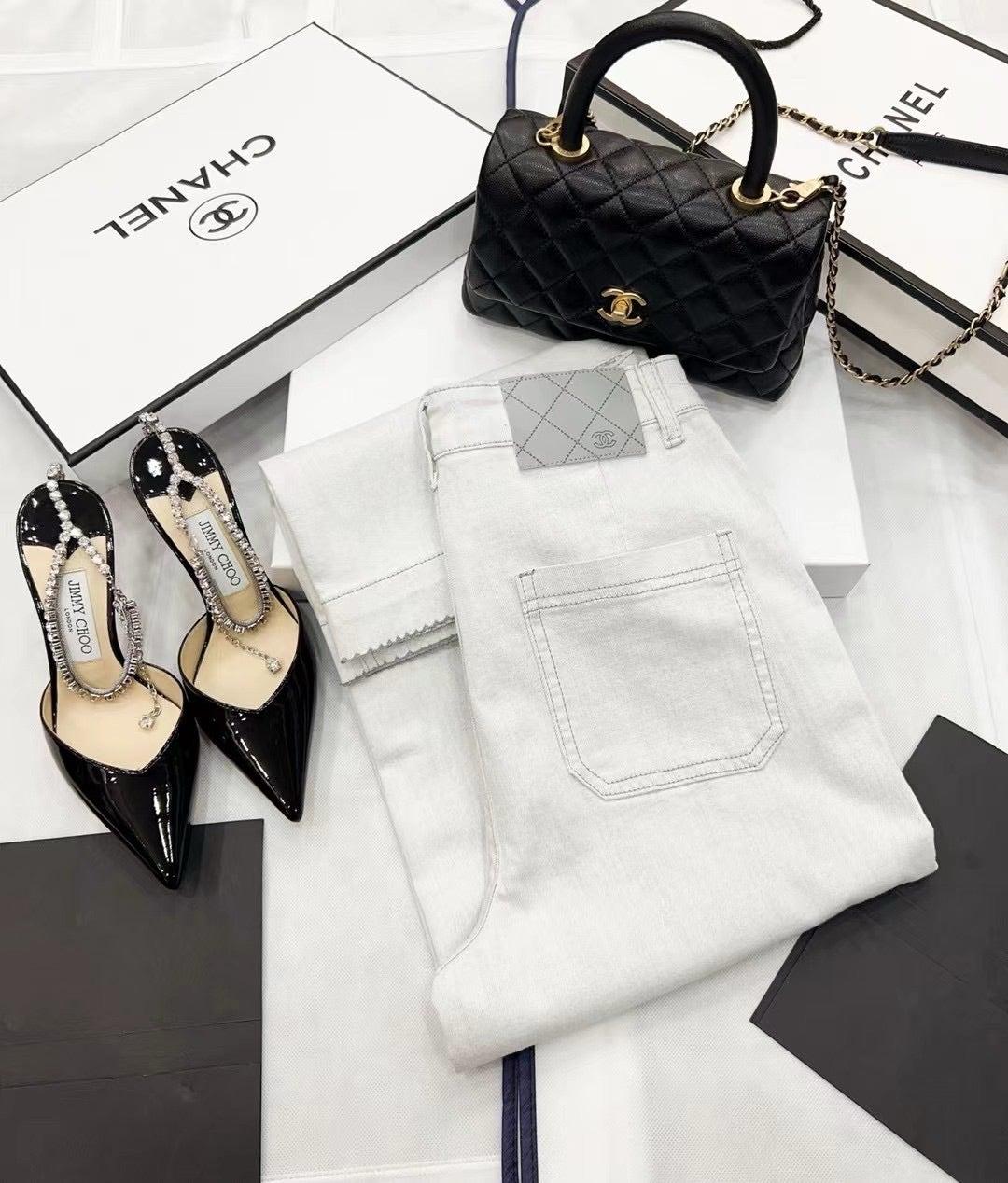 샤넬 CHANEL 레이디 루즈 크롭 와이드 팬츠 (국내배송)