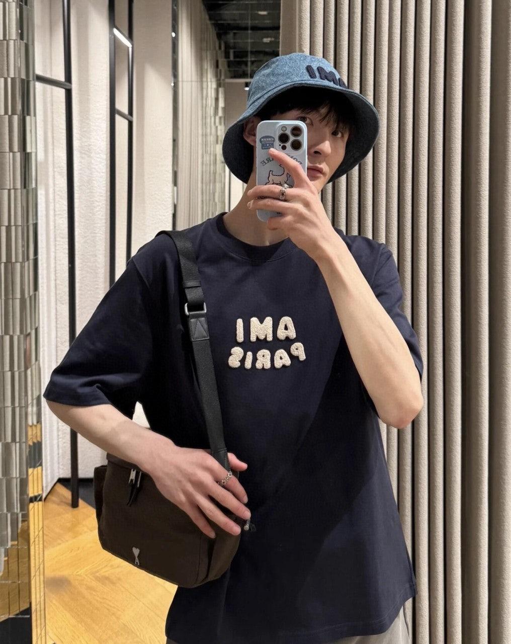 아미 25SS 자수 레터 반팔 티셔츠 (정품급 해외배송)