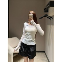 미우미우 마이크로 로고 원넥 마스크 긴팔 (해외배송)