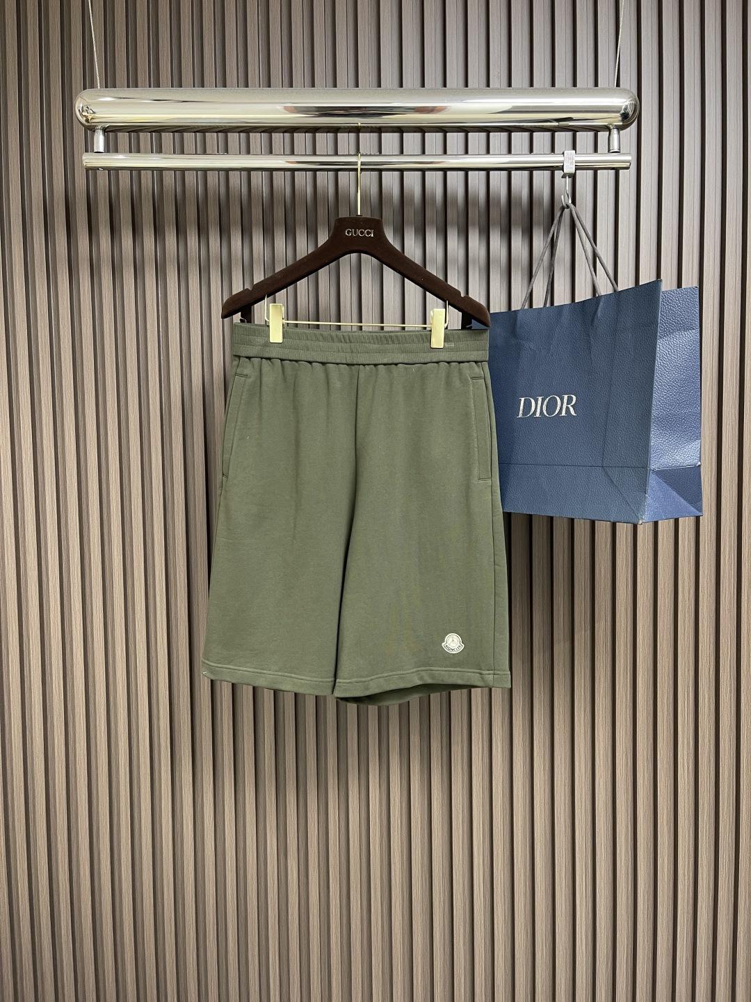 몽클레어 자수 코튼 쇼츠 (해외배송)