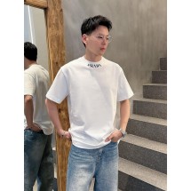 프라다 라운드넥 반팔 (해외배송)