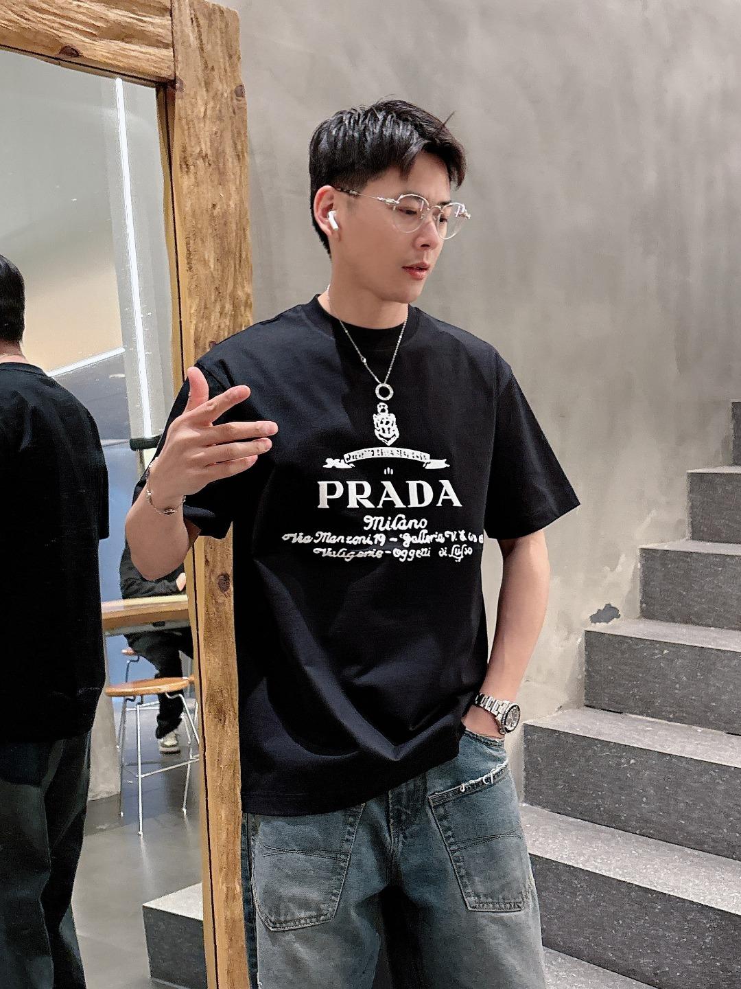 프라다 반팔 (해외배송)