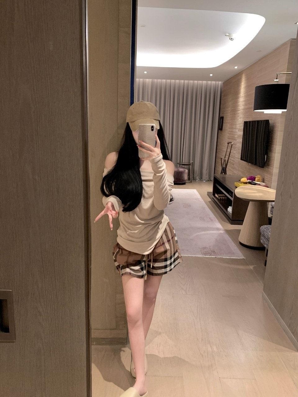 버버리 브라운체크 반바지 (국내배송)