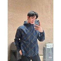 버버리 체크 트윌 워호스 자수 패치 재킷 (해외배송)