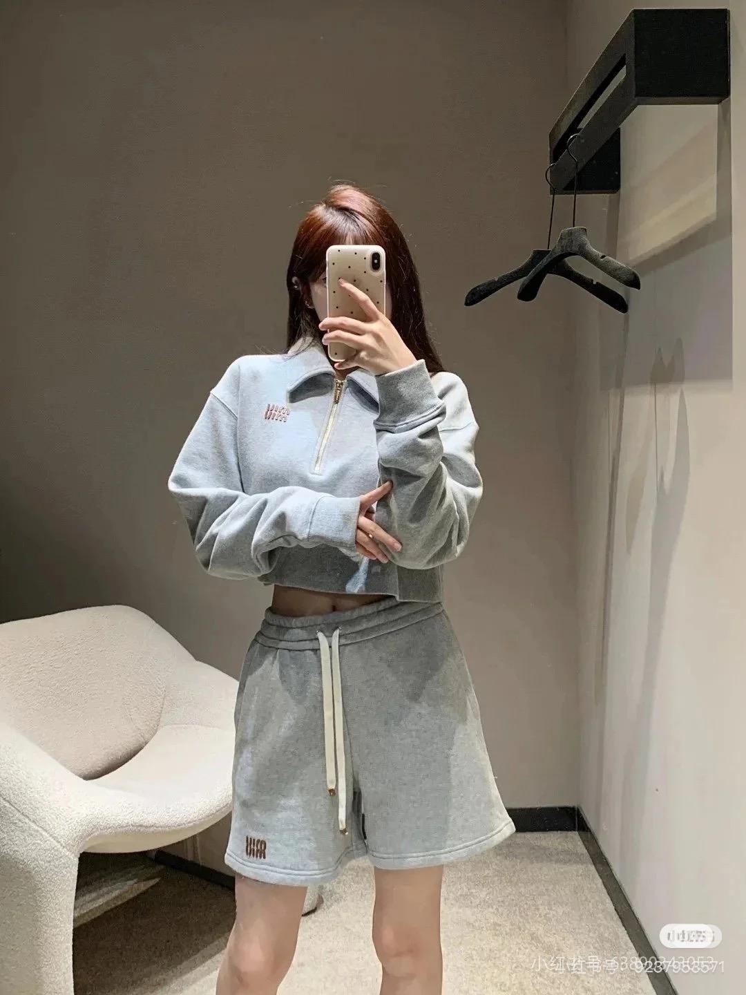 미우미우 자수 라벨 테리 반바지 (해외배송)