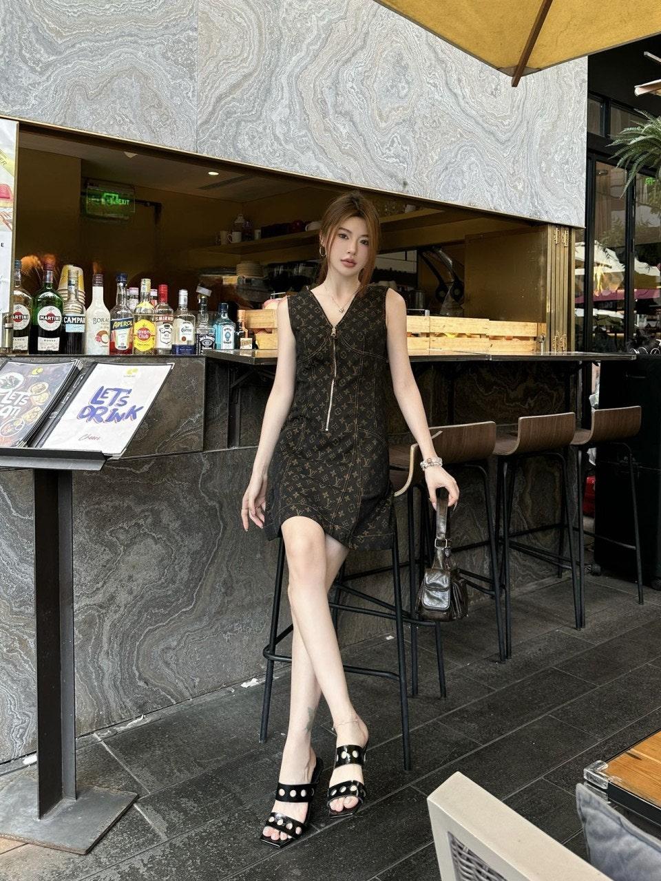 루이비통 커피색 데님 드레스 (해외배송)