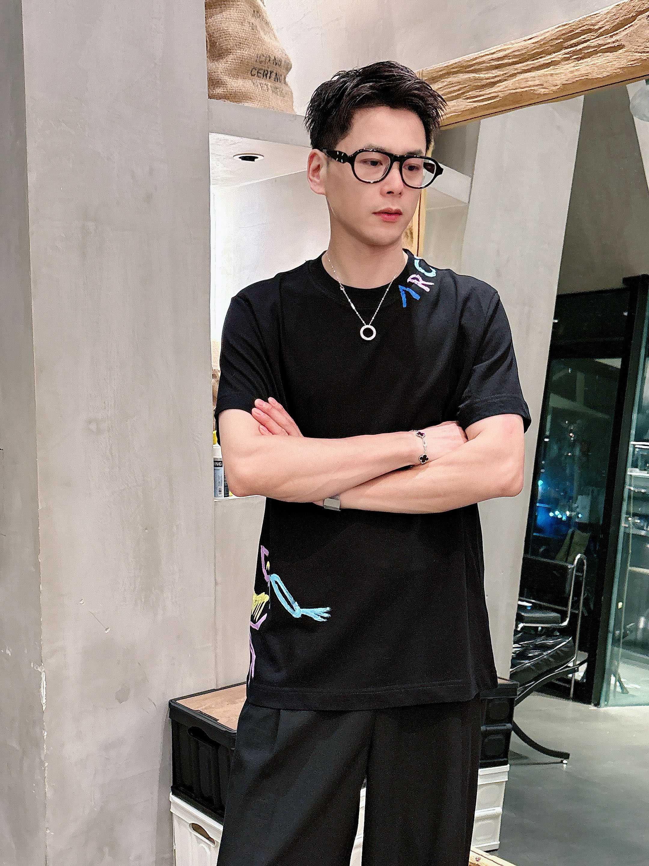 아크테릭스 핸드페인팅 반팔 (해외배송)