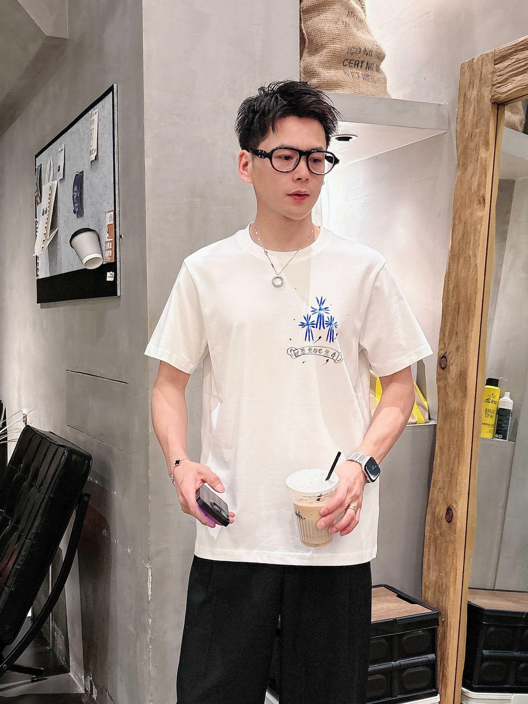 크롬하츠 핸드페인팅 반팔 (해외배송)