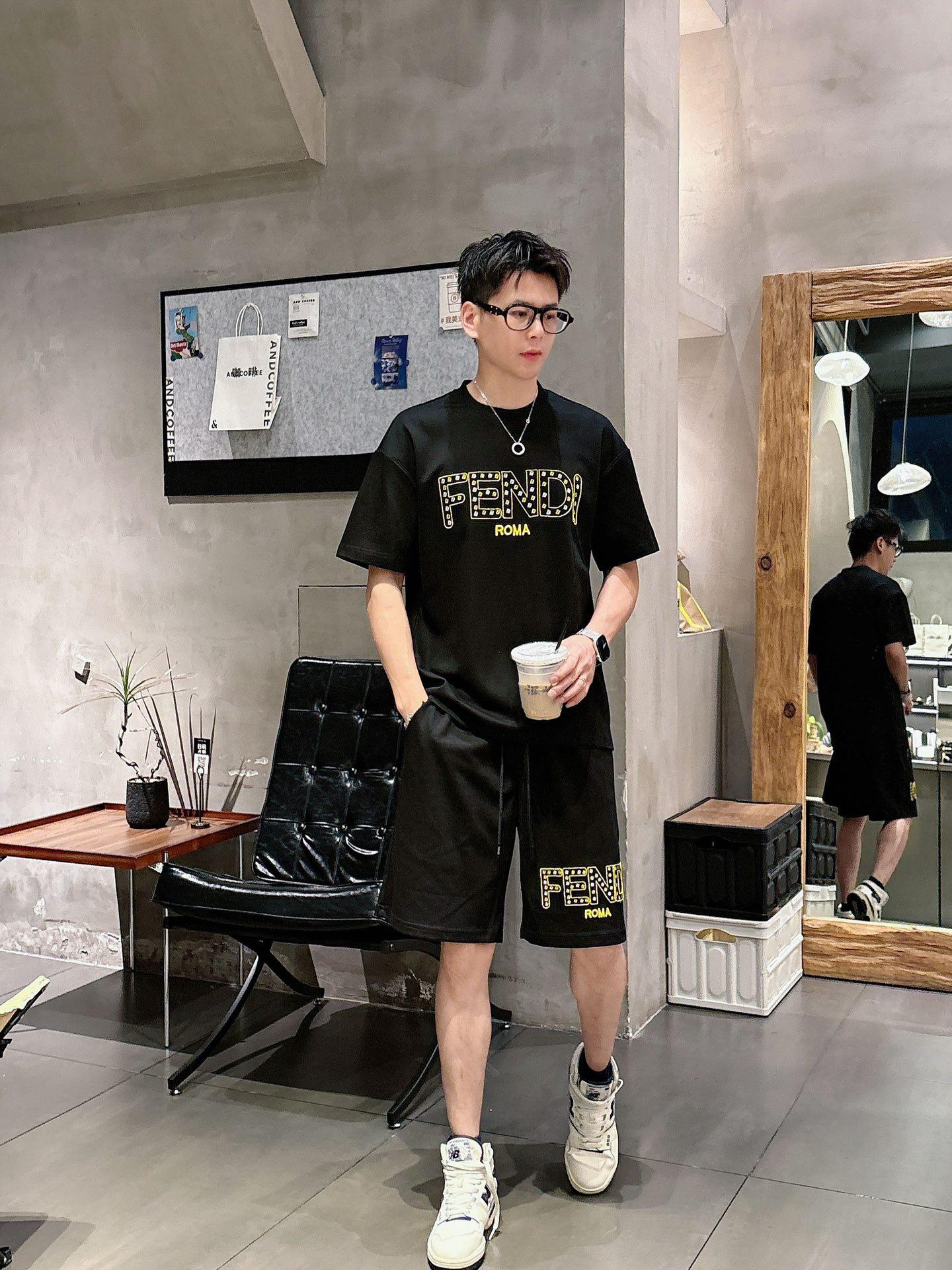 펜디 반팔 반바지 세트 (해외배송)