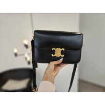 셀린느 틴 트리옹프 백 (국내배송)