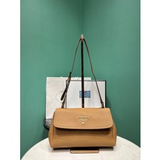 프라다 숄더백 (정품급 해외배송)