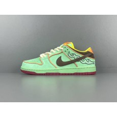 나이키 덩크 SB 덩크 로우탑 스니커즈 (해외배송)