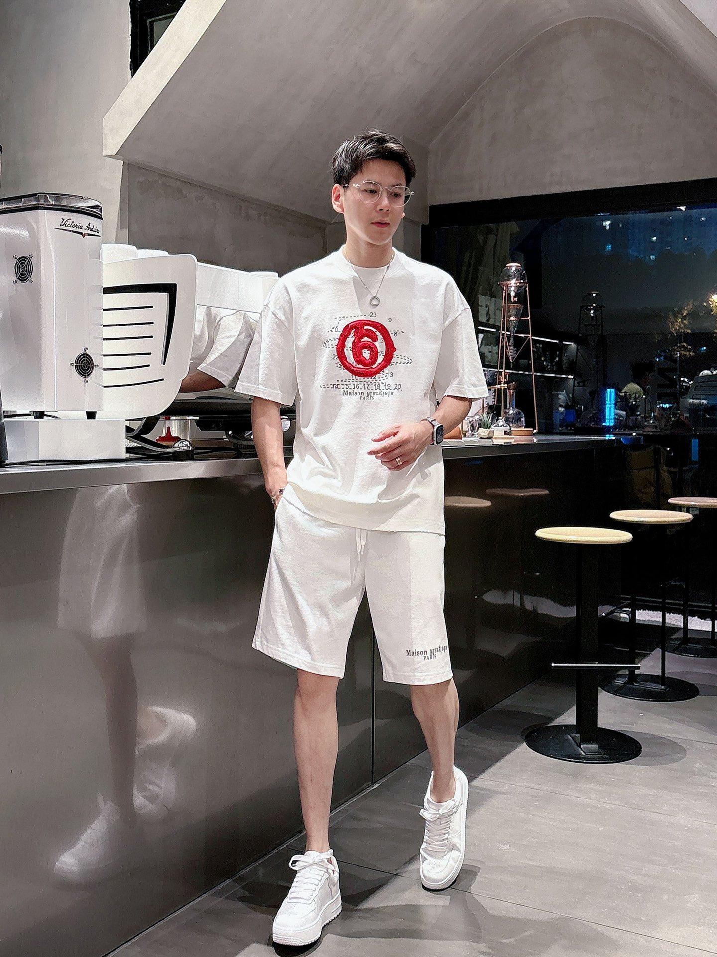메종마르지엘라 남성 캐주얼 라운드넥 반팔 반바지 세트 (해외배송)
