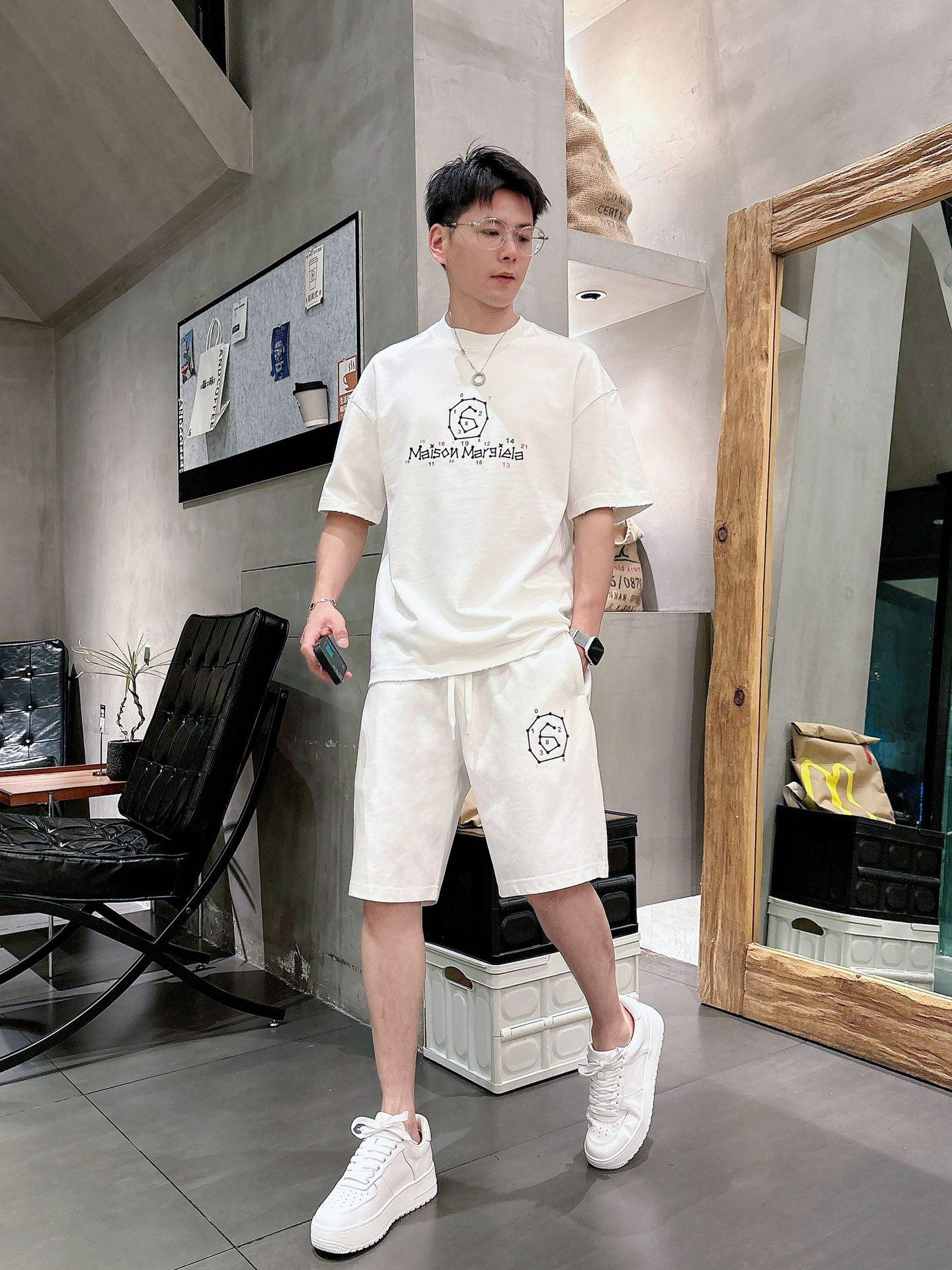 메종마르지엘라 남성 캐주얼 라운드넥 반팔 반바지 세트 (해외배송)