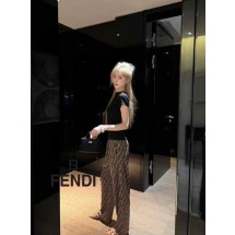 펜디 포인트 티셔츠+반바지 세트 (국내배송)