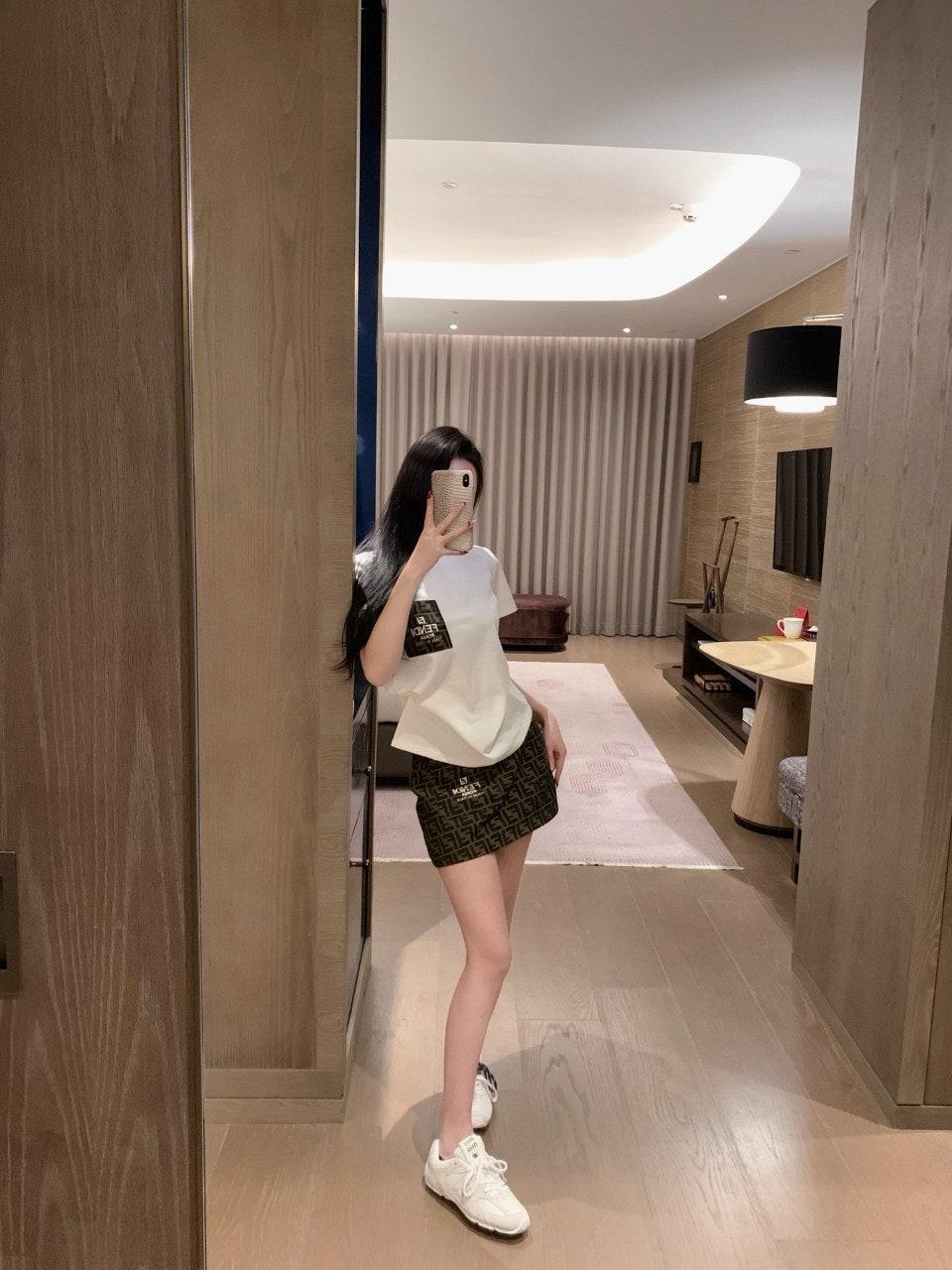 펜디 쟈가드 포켓 라운드티 반팔 (국내배송)