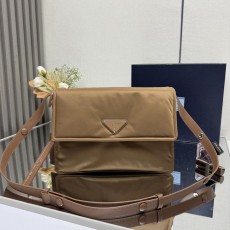 프라다 리나일론 숄더백 (해외배송)