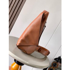 로에베 남성 크로스바디 백 (해외배송)