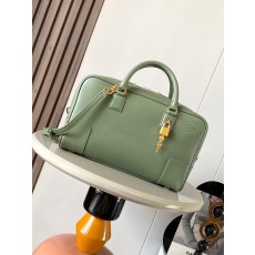 로에베 나파 가죽 아마조나 28 핸드백 (해외배송)