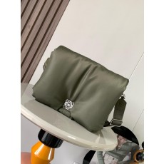 로에베 나일론 푸퍼 고야 메신저 백 (해외배송)