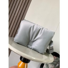 로에베 나일론 푸퍼 고야 메신저 백 (해외배송)