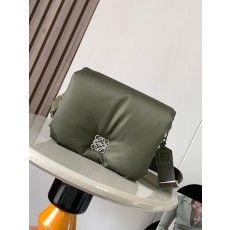 로에베 나일론 푸퍼 고야 메신저 백 (해외배송)