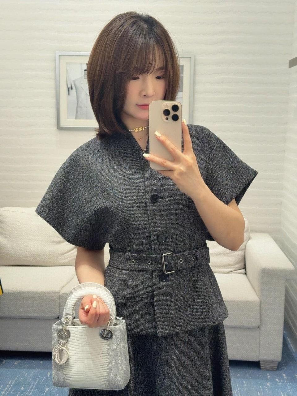 디올 25FW 초가을 뉴 클래식 그레이 반팔 재킷 (해외배송)