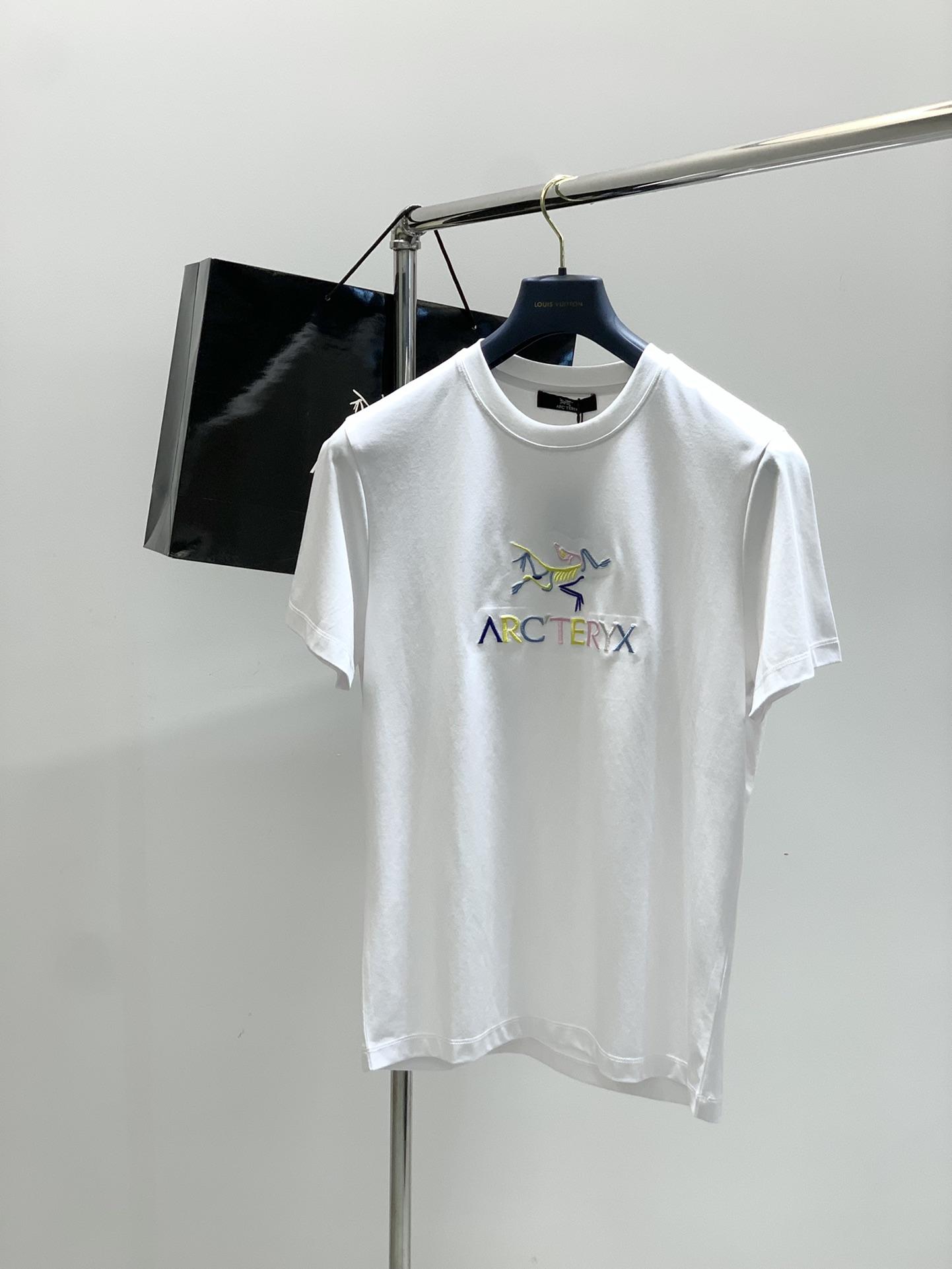 아크테릭스 라운드넥 반팔 (해외배송)