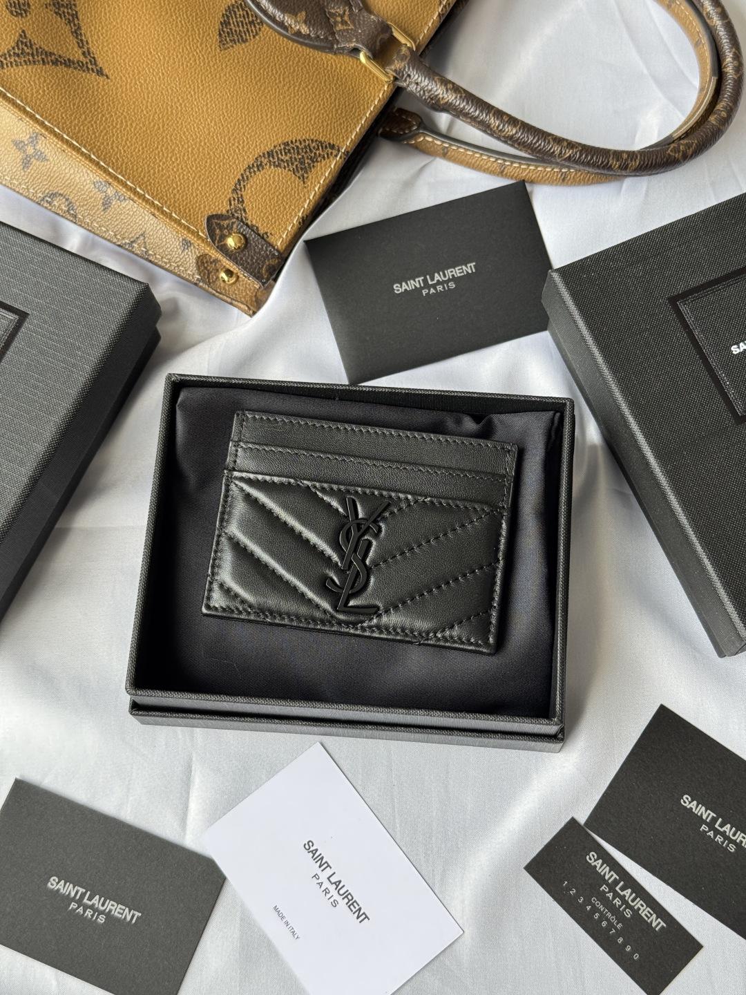 입생로랑 YSL 클래식 카드 홀더 (해외배송)