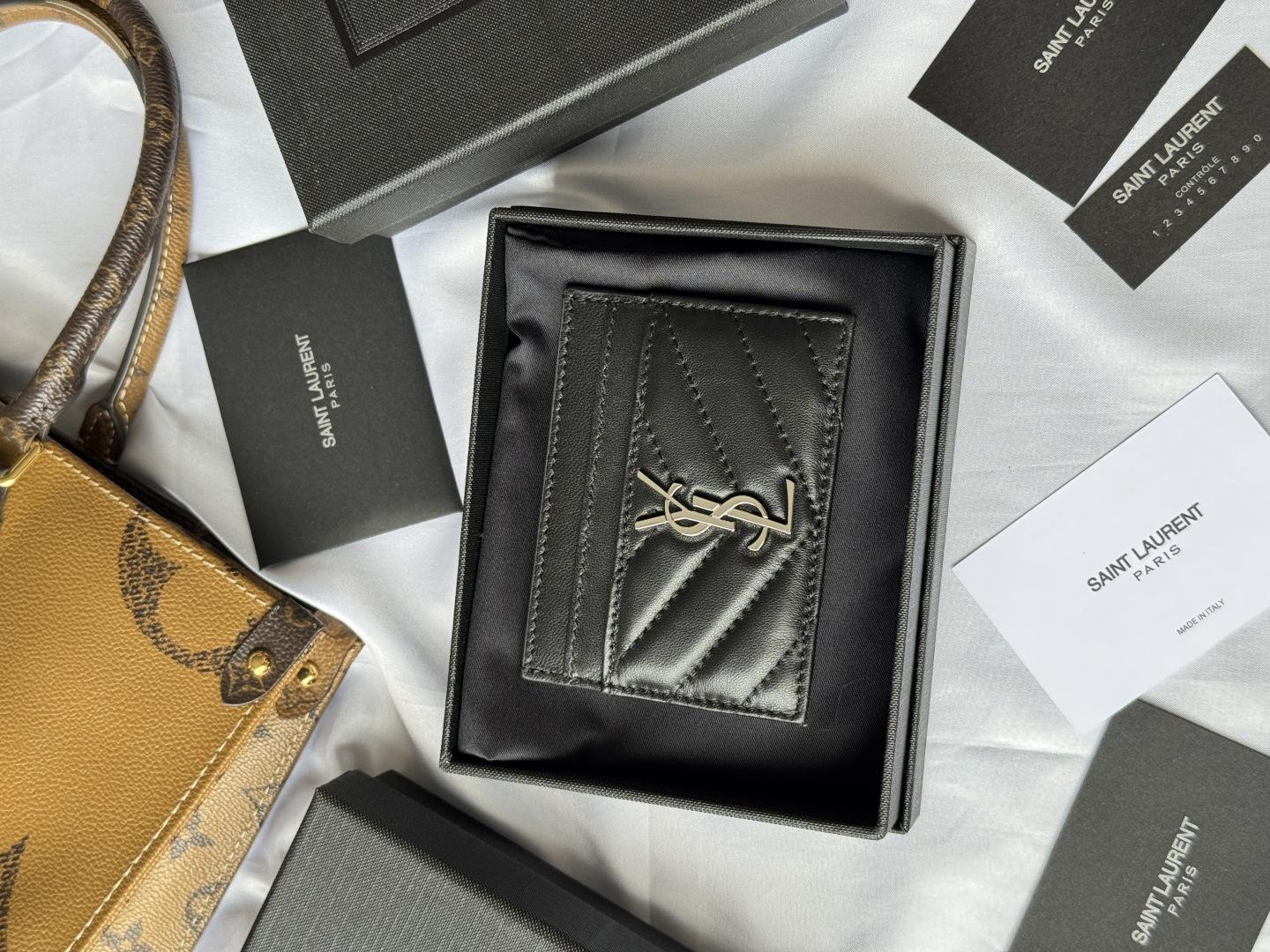입생로랑 YSL 클래식 카드 홀더 (해외배송)